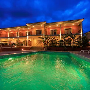 Samari Hotel
